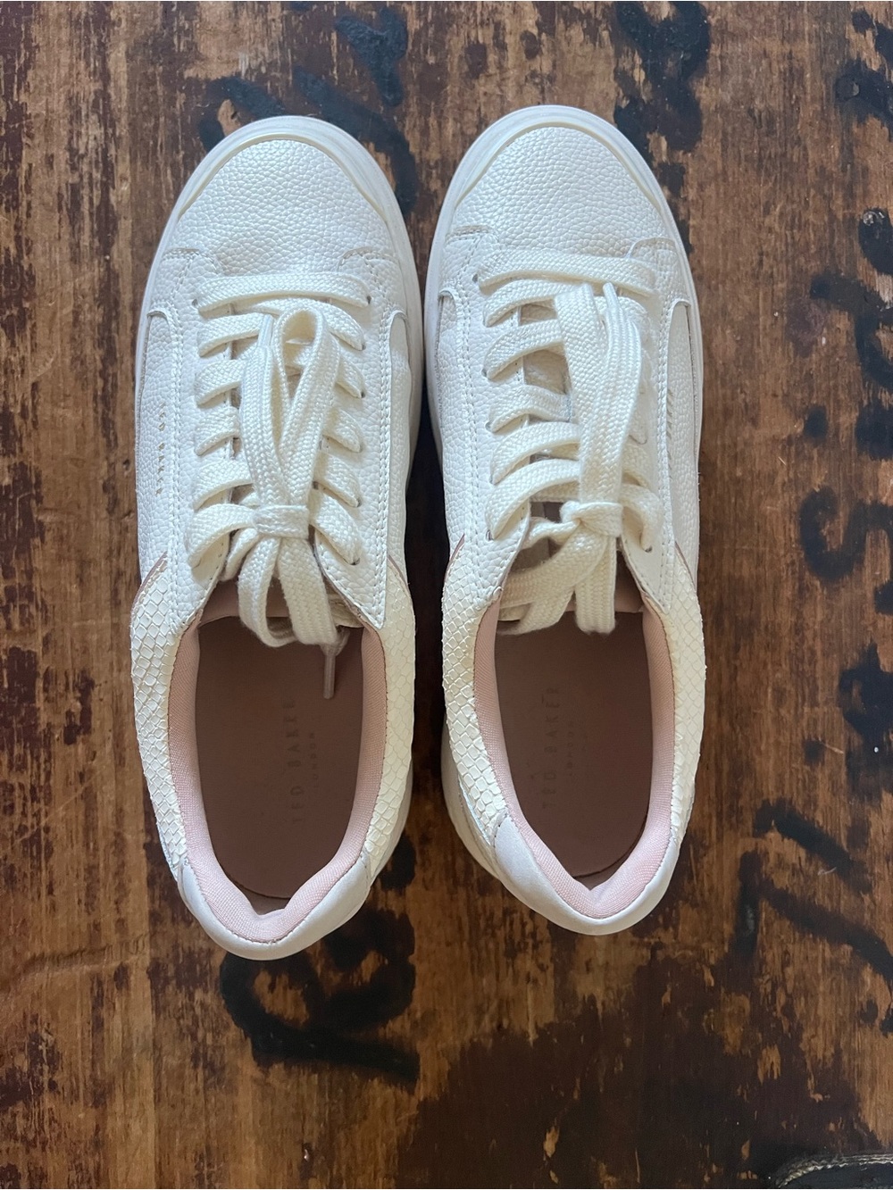 Ted Baker Women's Cream Low-Top Sneakers- size 9